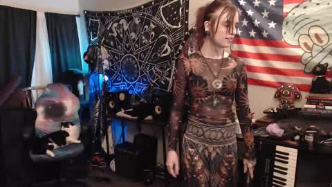 Lilith online show from September 27, 2025, 1:32 am