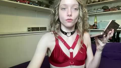 Snapshot of xxloveanastasia chatting on September 12, 2025, 5:02 pm LoveAnastasia online show from September 12, 2025, 5:02 pm