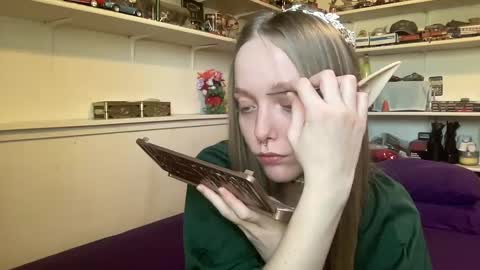 Snapshot of xxloveanastasia chatting on October 9, 2025, 5:00 pm LoveAnastasia online show from October 9, 2025, 5:00 pm