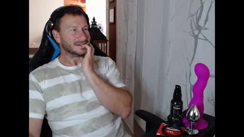 xxmettexx online show from September 13, 2025, 7:41 am