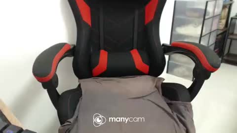  Kaycee  online show from September 18, 2025, 1:40 am