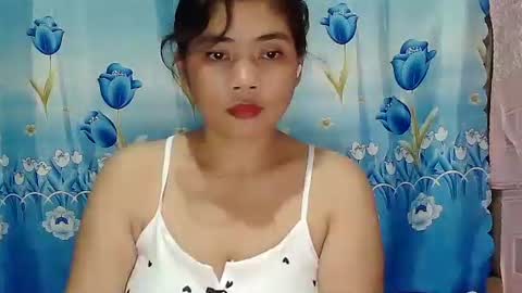 xxolevia online show from November 23, 2025, 1:33 pm