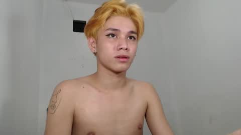 Snapshot of xxsebastian18 chatting on December 12, 2024, 1:39 pm seb online show from December 12, 2024, 1:39 pm