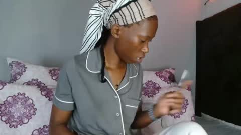 xxsexytalia28 online show from January 17, 2026, 10:53 am