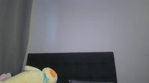 Sophi 3 online show from February 16, 2026, 10:39 pm