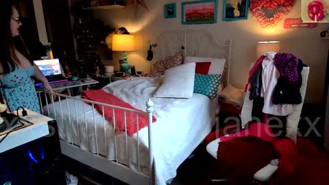 Snapshot of xxstrawberryjanexx chatting on January 30, 2025, 7:15 pm Strawberry Jane online show from January 30, 2025, 7:15 pm