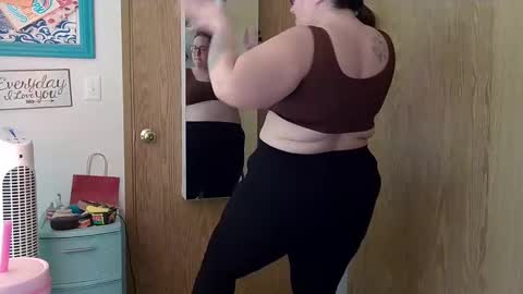 Snapshot of xxstrawberryjanexx chatting on February 9, 2025, 2:06 am Strawberry Jane online show from February 9, 2025, 2:06 am