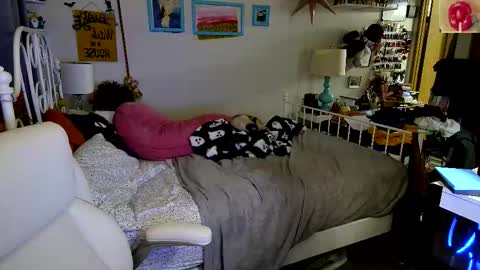 Snapshot of xxstrawberryjanexx chatting on October 28, 2025, 4:16 am Strawberry Jane online show from October 28, 2025, 4:16 am