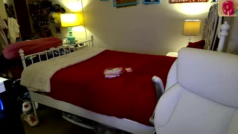 Snapshot of xxstrawberryjanexx chatting on November 28, 2025, 7:11 am Strawberry Jane online show from November 28, 2025, 7:11 am