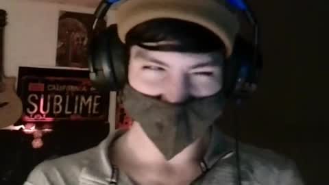 Snapshot of xxwhitefoxx chatting on March 8, 2025, 4:12 am David Fox online show from March 8, 2025, 4:12 am