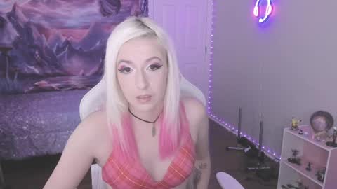 XXX3na online show from December 8, 2024, 3:53 am