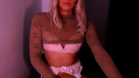 Chiara online show from October 2, 2025, 4:30 am