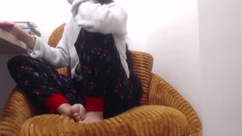 Snapshot of xxxbellalola chatting on February 12, 2025, 12:12 pm Lola online show from February 12, 2025, 12:12 pm