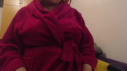 Ayanda online show from November 17, 2025, 3:18 pm