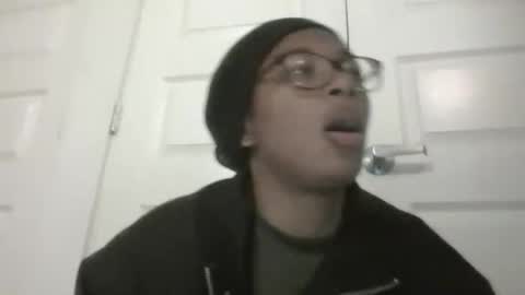 Danielle online show from November 28, 2025, 5:10 am