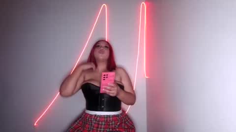 Snapshot of xxxenmascaradosxxx chatting on November 16, 2025, 6:52 am Parejahot69 online show from November 16, 2025, 6:52 am