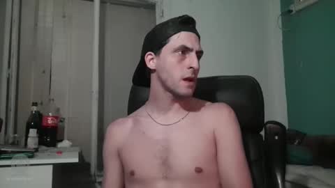 xxxfacu online show from January 14, 2025, 5:40 am