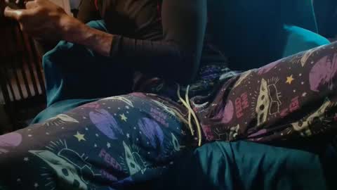 xxxjrstrokesxxx online show from April 7, 2026, 8:09 pm