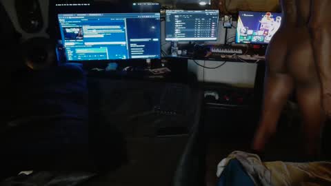 xxxjrstrokesxxx online show from April 11, 2026, 4:44 pm