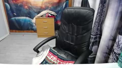 Lana online show from October 1, 2025, 8:59 pm