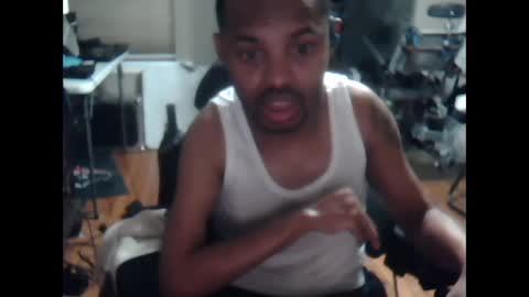 xxxonwheelz online show from October 6, 2025, 5:38 am