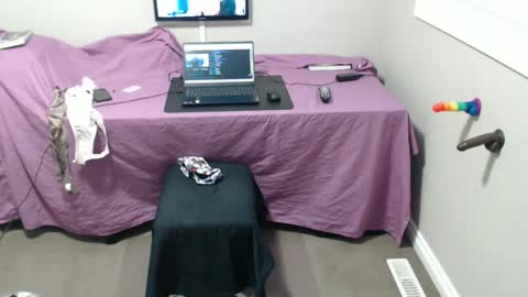 Snapshot of xxxxbrad chatting on February 4, 2025, 10:13 pm xxxxbrad online show from February 4, 2025, 10:13 pm