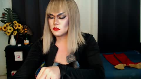 QueenMarina online show from February 17, 2025, 8:52 am