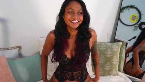 Zara online show from September 19, 2025, 3:56 pm