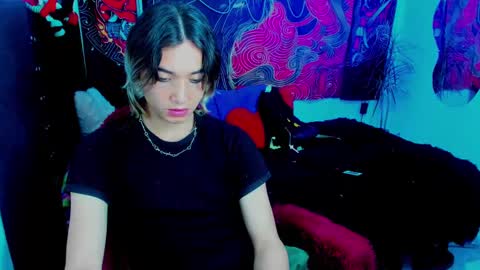 xzerox_ online show from October 11, 2025, 2:11 am