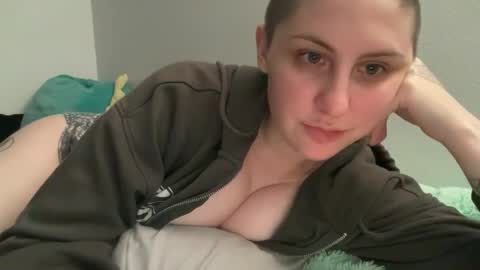 Snapshot of y0uvebeenjinxed chatting on October 3, 2025, 6:21 am Jinx online show from October 3, 2025, 6:21 am