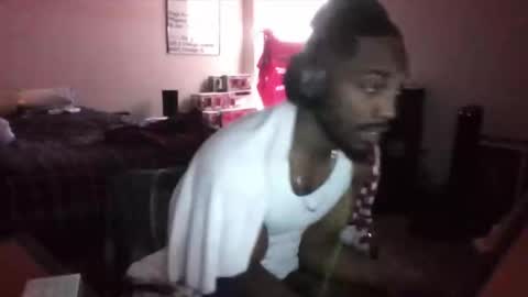 y_sticky online show from March 7, 2025, 7:05 pm