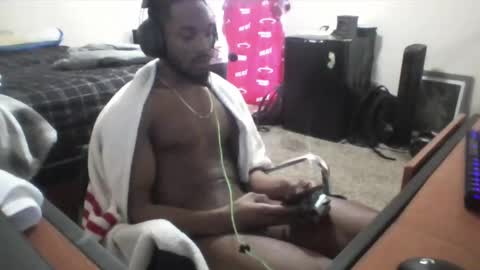 y_sticky online show from March 10, 2025, 7:29 pm