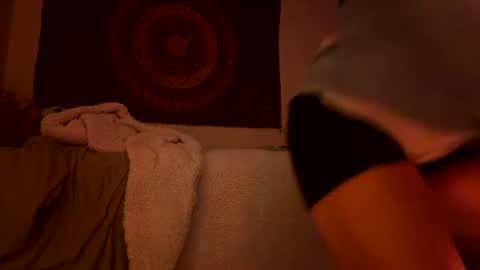 yagirlpeachezzz online show from June 15, 2026, 9:55 am