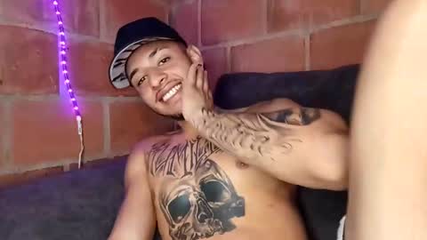 Yajz online show from November 12, 2025, 3:12 pm