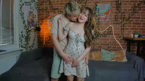 Snapshot of yami_yami_yami chatting on September 13, 2025, 1:55 pm Mia and Andry online show from September 13, 2025, 1:55 pm