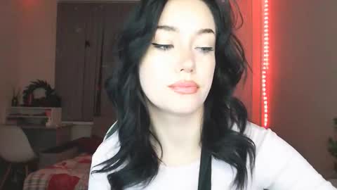 Yami online show from December 13, 2025, 9:20 pm