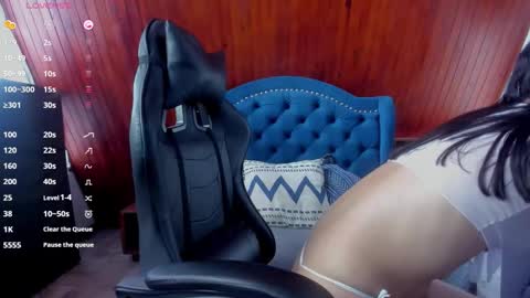 yan_nyan online show from November 24, 2025, 8:30 pm