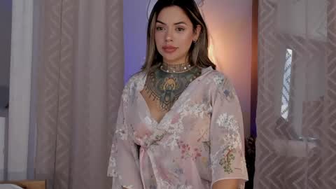 Snapshot of yandracelisoficial chatting on December 20, 2024, 10:32 pm YANDRA CELIS online show from December 20, 2024, 10:32 pm