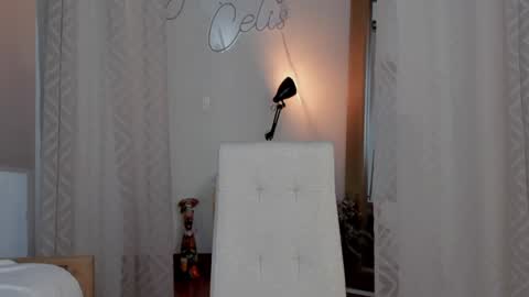 Snapshot of yandracelisoficial chatting on January 5, 2025, 4:25 am YANDRA CELIS online show from January 5, 2025, 4:25 am