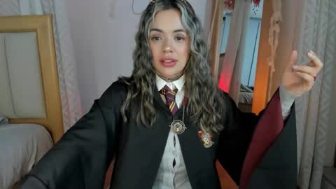 Snapshot of yandracelisoficial chatting on October 31, 2025, 2:34 am YANDRA CELIS online show from October 31, 2025, 2:34 am