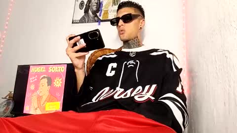 Snapshot of yanfranko420 chatting on February 15, 2026, 2:52 am Yan online show from February 15, 2026, 2:52 am