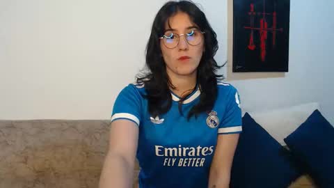 Yani online show from February 1, 2026, 9:46 pm