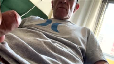 yannisv online show from December 1, 2025, 12:54 pm