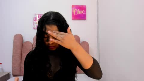 yara10_ online show from June 5, 2026, 12:22 pm