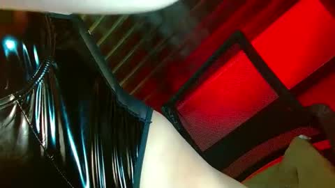 miss yasii online show from March 9, 2026, 3:38 pm