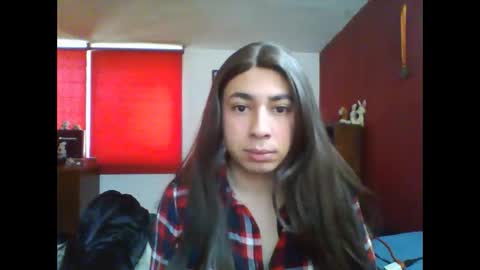 Snapshot of yasmin_paez23 chatting on October 23, 2025, 5:12 pm Yasmin Paez online show from October 23, 2025, 5:12 pm