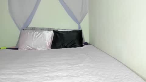 Yasmina online show from November 15, 2025, 7:27 am