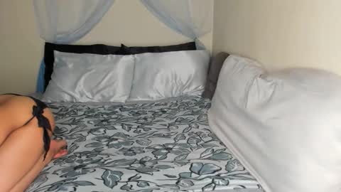 Yasmina online show from April 25, 2026, 7:44 am