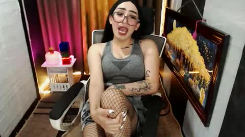 yassiered online show from September 25, 2025, 7:45 am