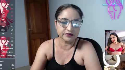 yaya____ online show from March 19, 2026, 10:36 pm